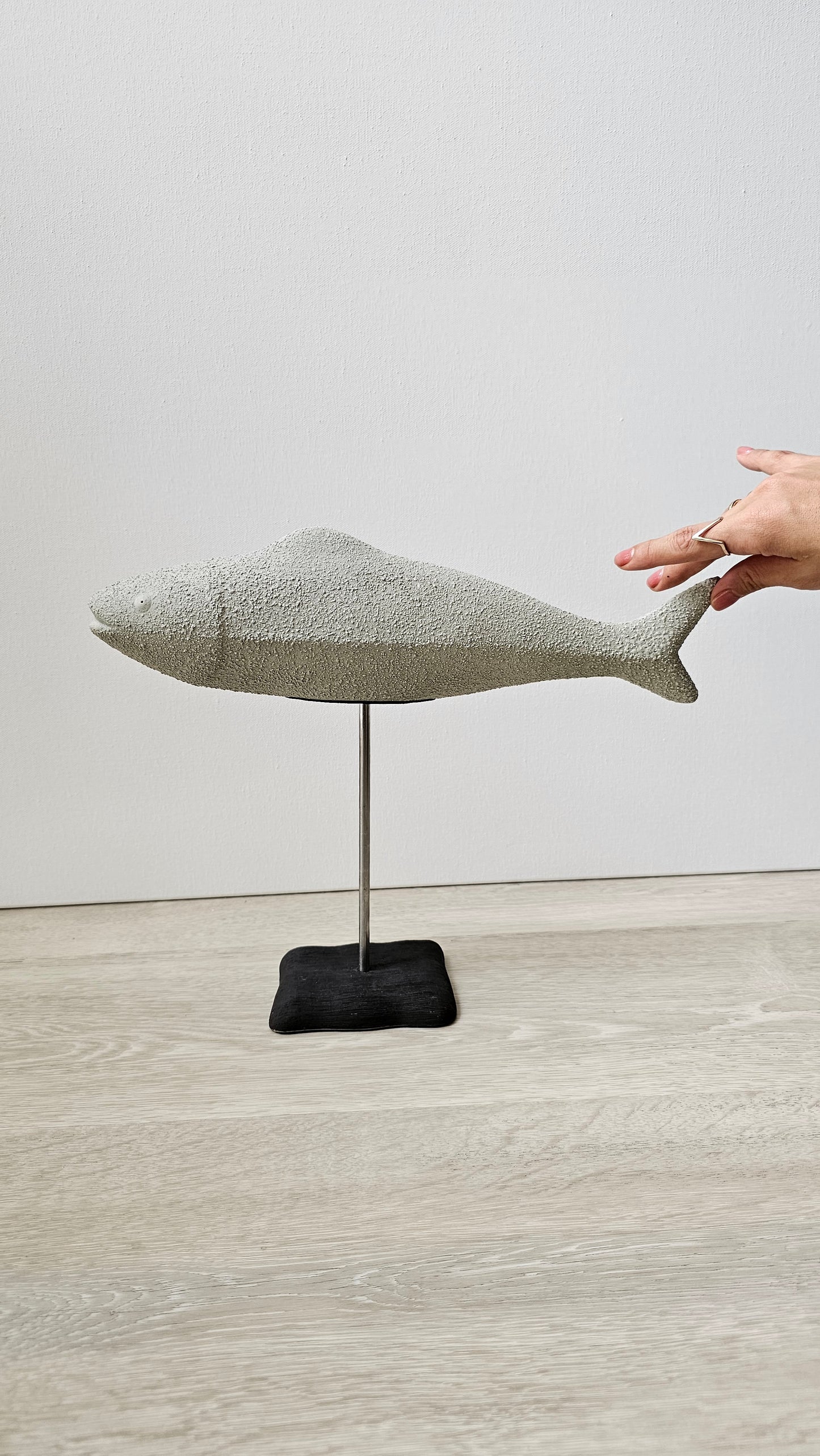 Fish Stand - Large
