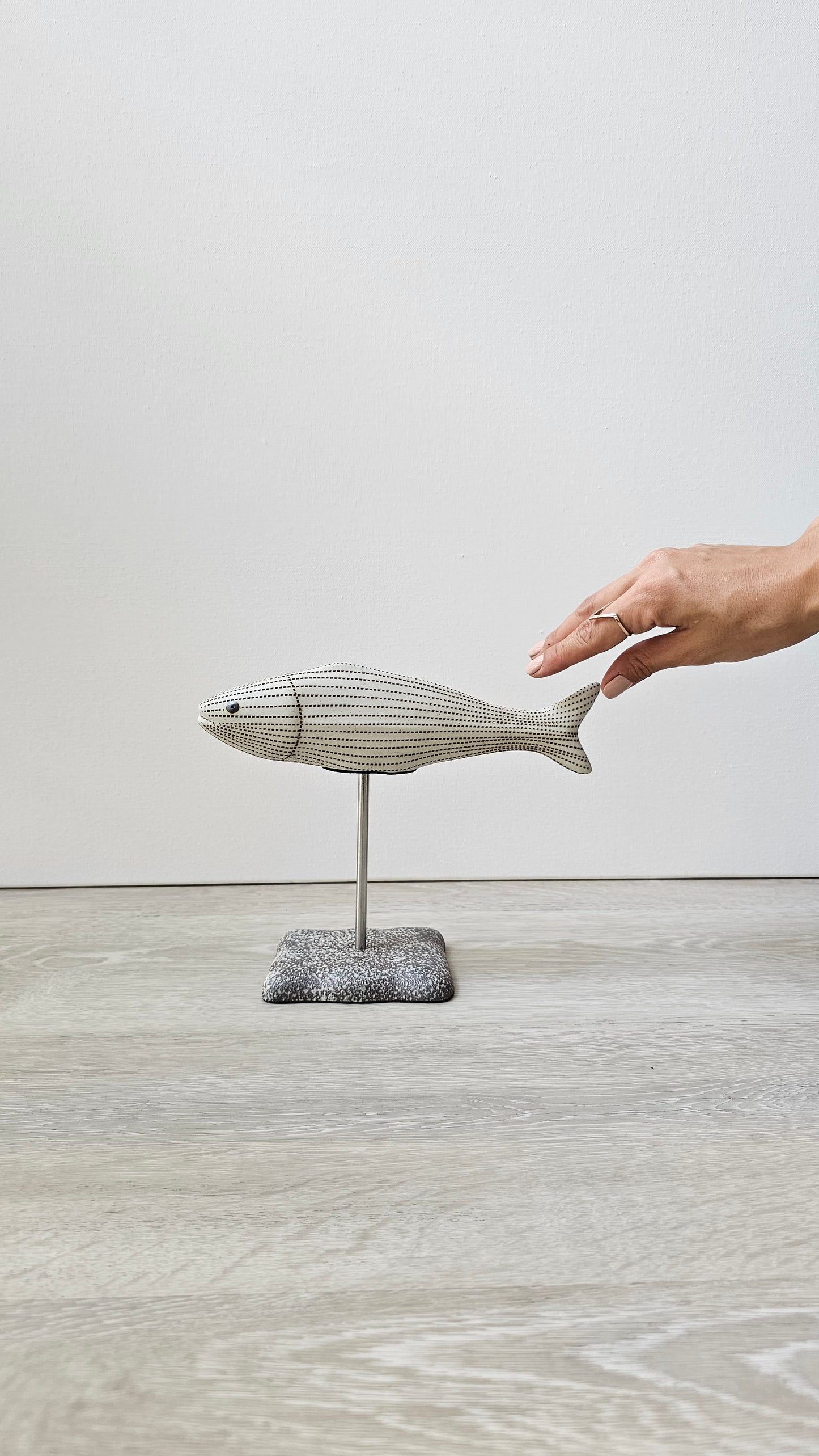 Fish Stand - Small