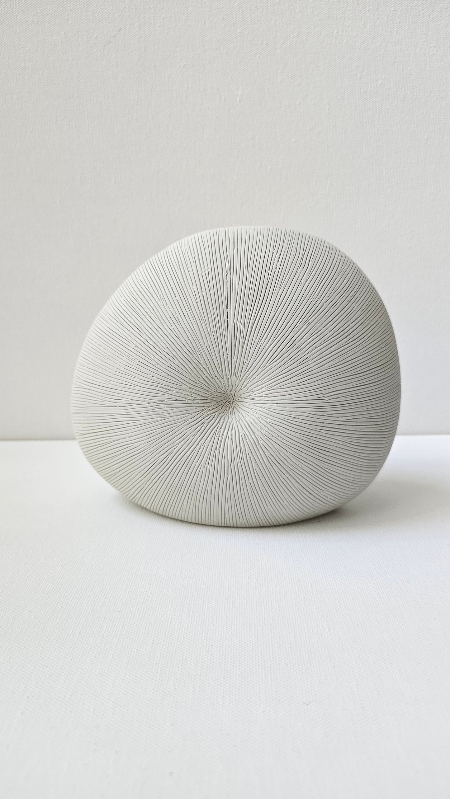 Chomcharm Vase - Medium
