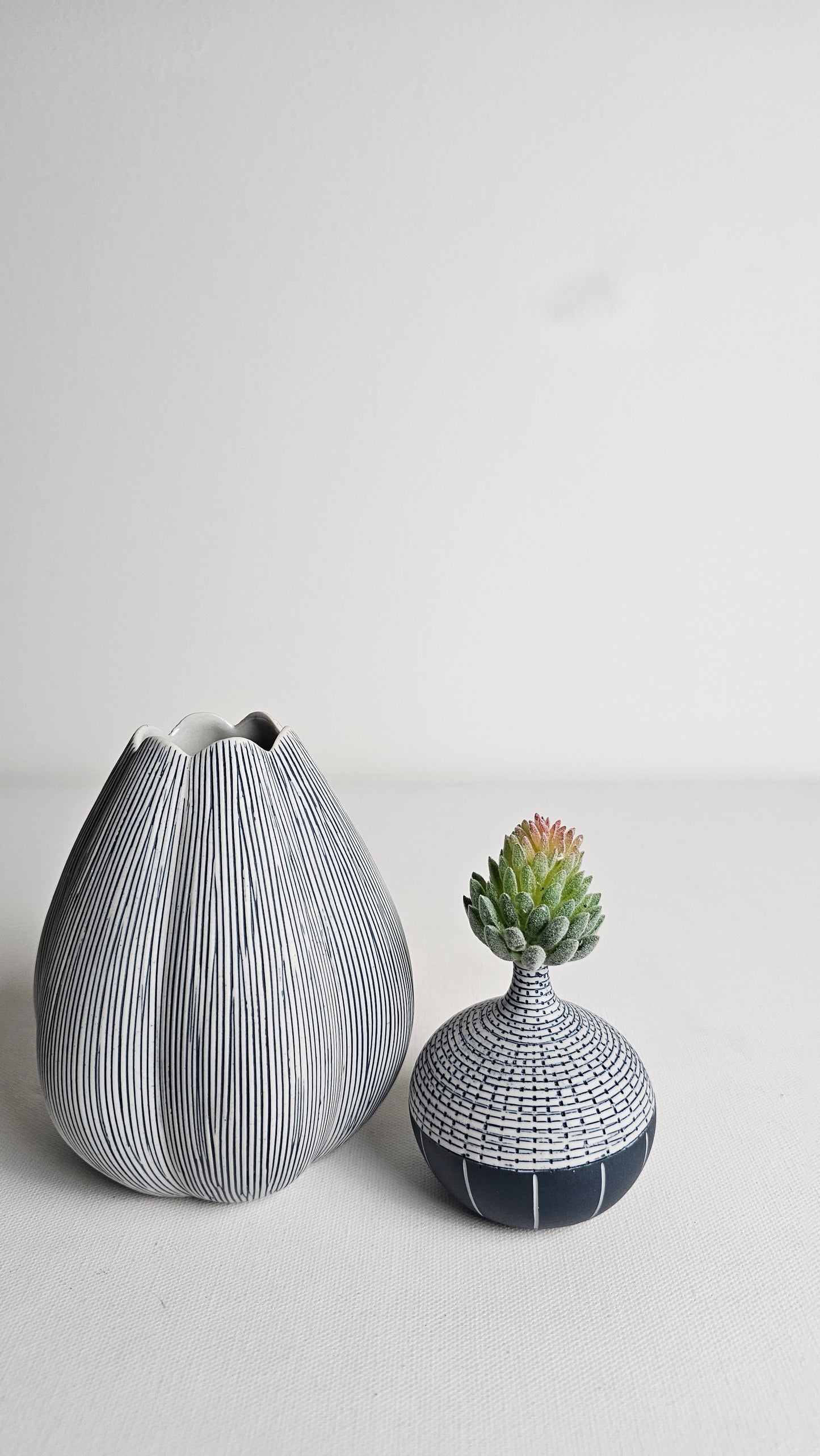 Serenity Ceramic Tulip Vase