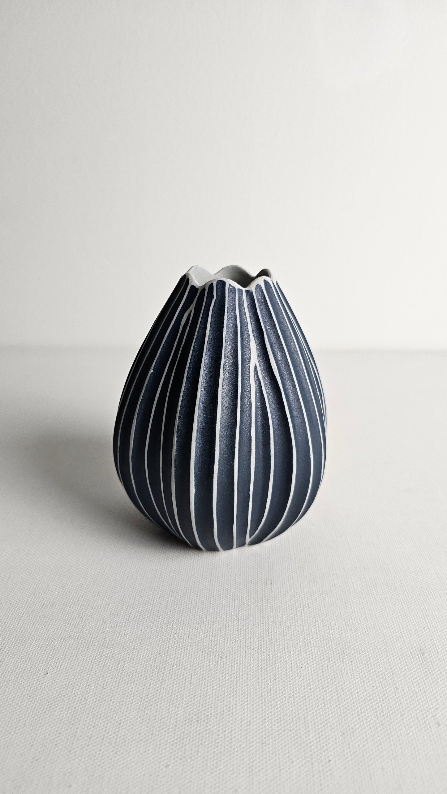 Serenity Ceramic Tulip Vase