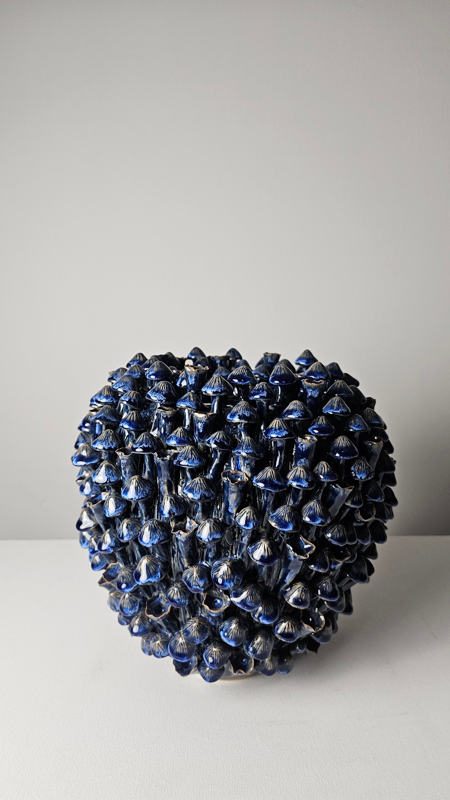 Atlantis Midnight Coral Vase