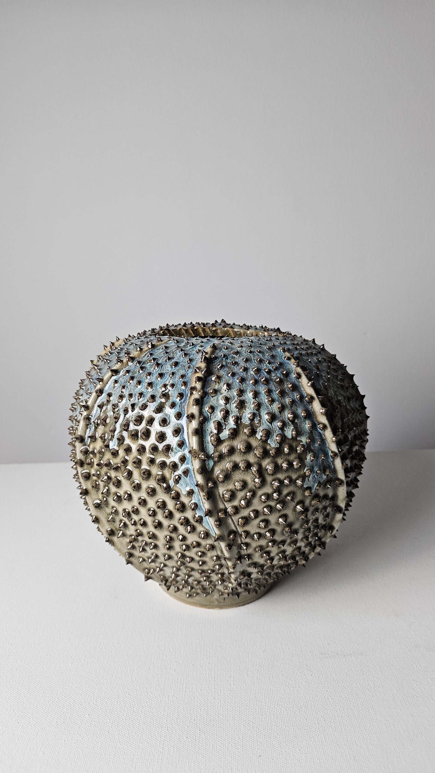 Atlantis Thorn Coral Vase- Small