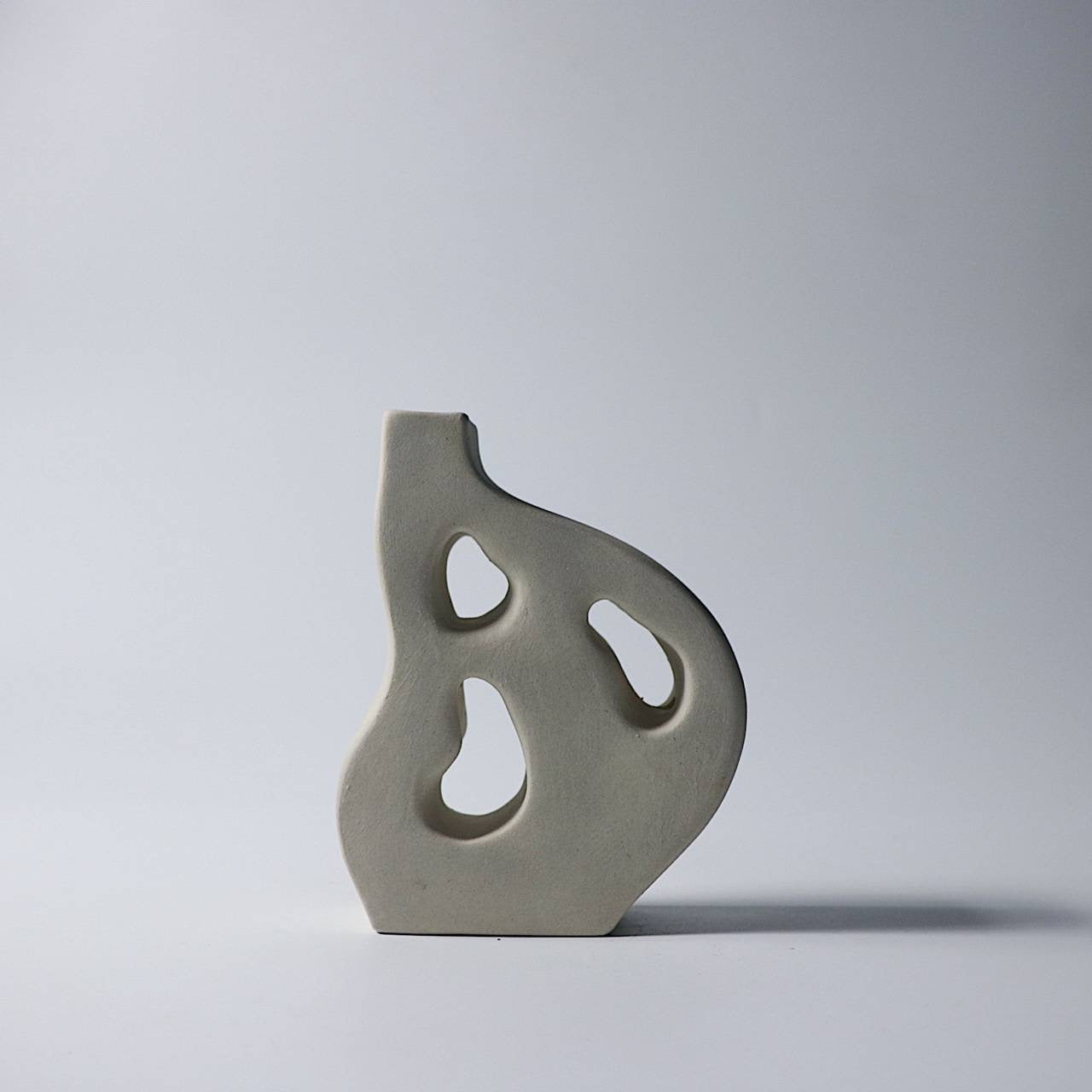 Sculptor Ceramic Vase 1.1.1