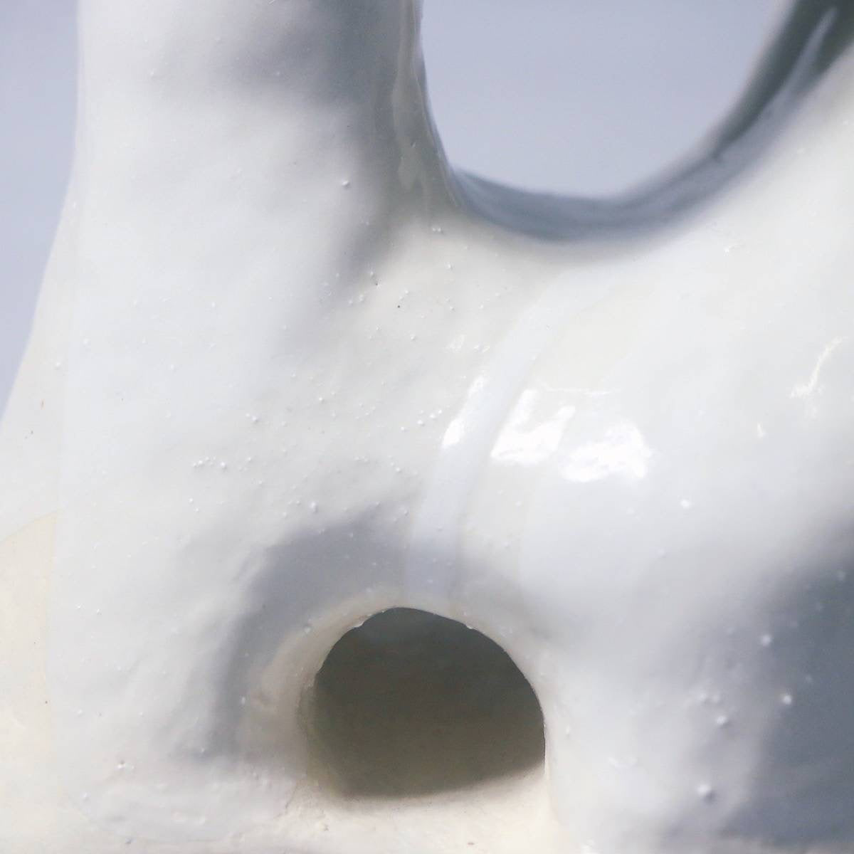 Sculptor Noir Ceramic Vase 2.1.7