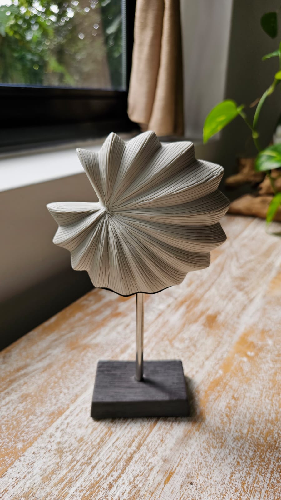 The Palm Stand - Small