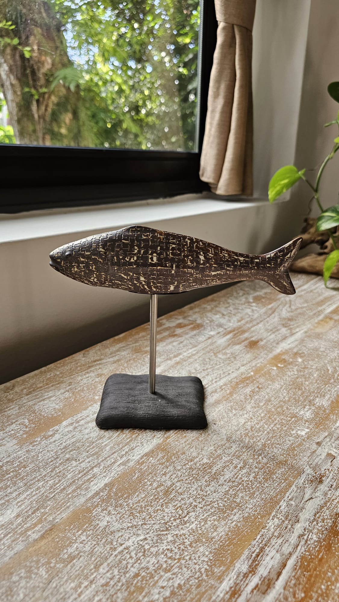 Fish Stand - Small