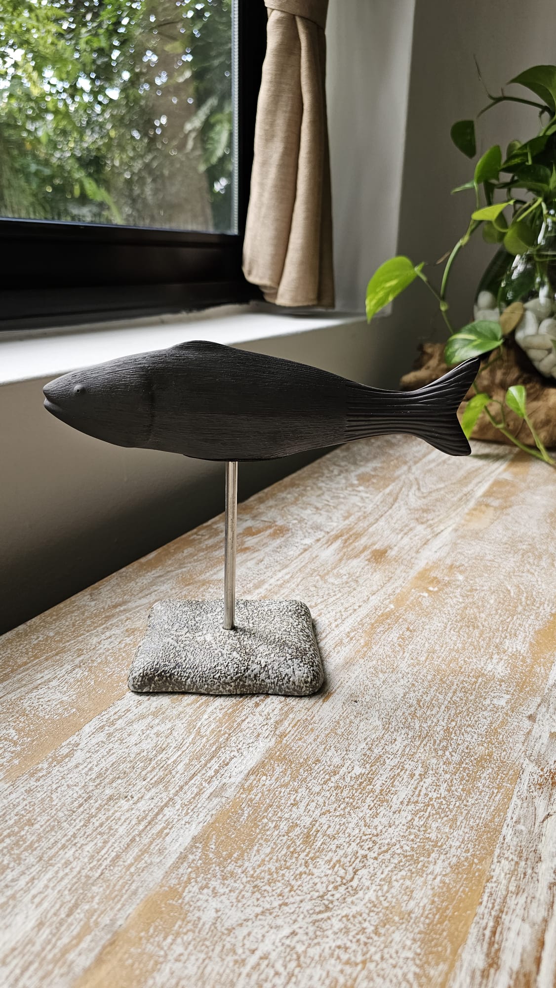 Fish Stand - Small
