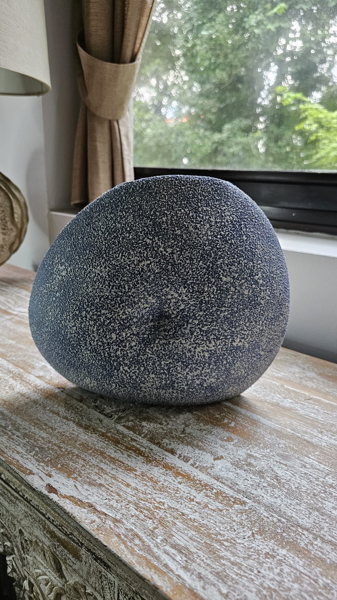 Chomcharm Vase - Large