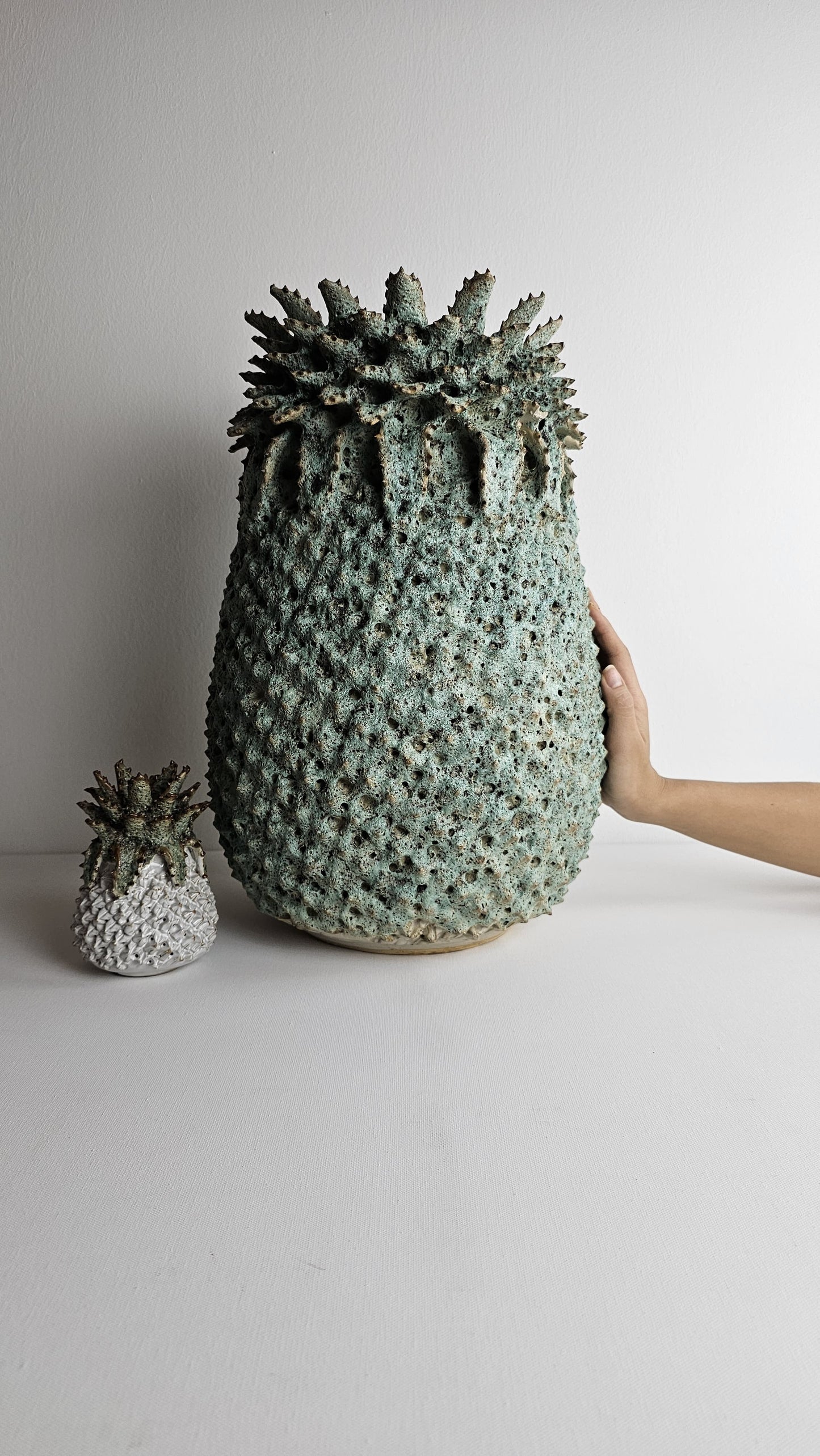 GREEN ONG LAI - LARGE (VASE)