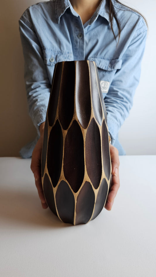 Mango Wood Vase 1.1.9