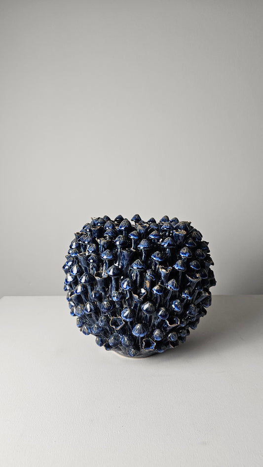 Atlantis Midnight Coral Vase