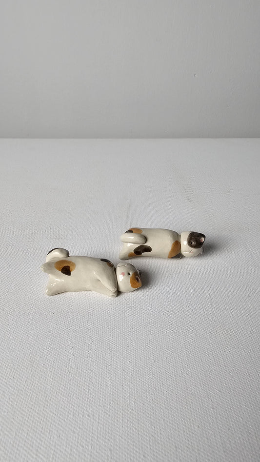 Relaxed Calico Chopstick Rests