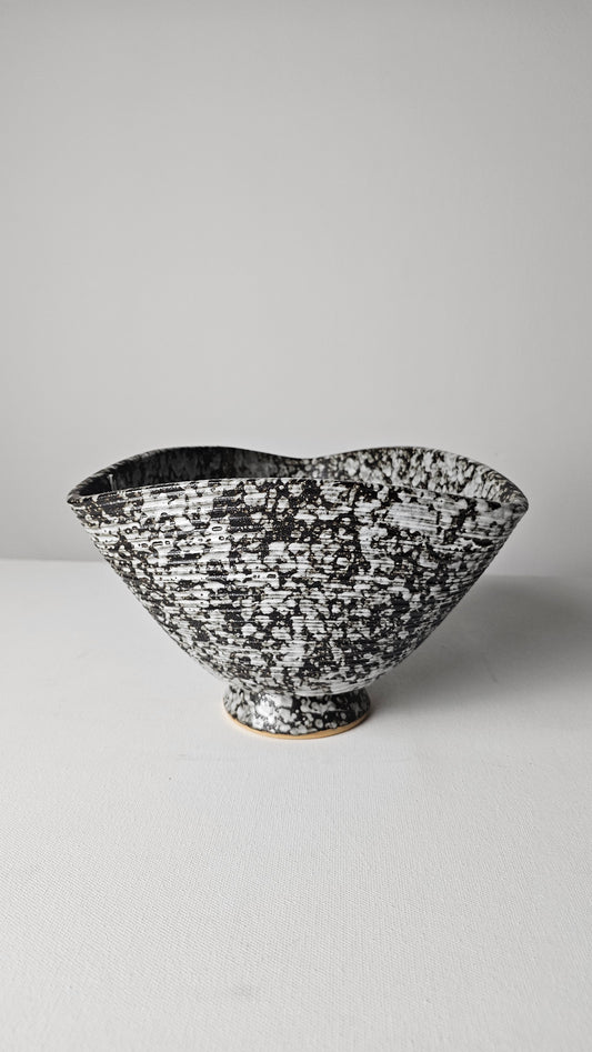 Monochromatic Speckle Bowl
