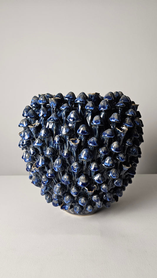 Atlantis Midnight Coral Vase